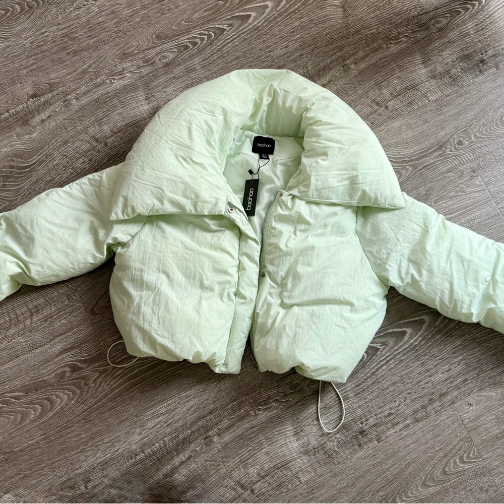 Boohoo Cropped Puffer Jacket – Light Green Y2K Winter Coat